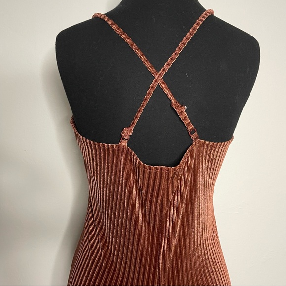 Jack by BB Dakota Magic Touch Velvet Wide Leg Ribbed Jumpsuit - Picture 9 of 14